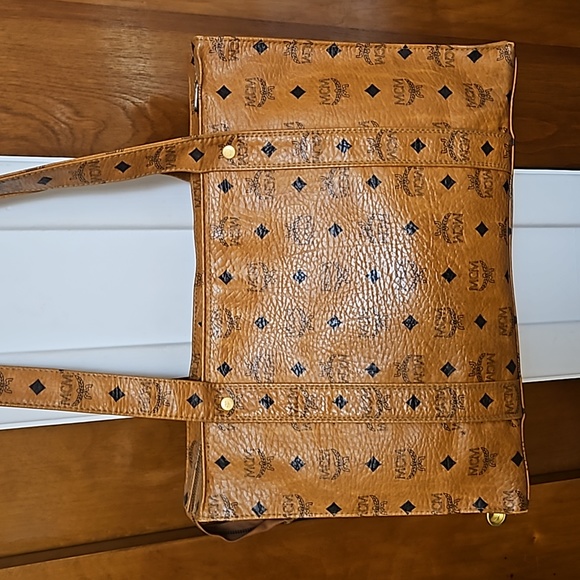 MCM Brown Visetos Shoulder Bag - Picture 7 of 11